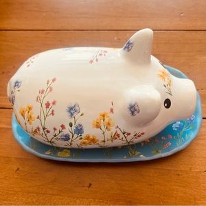 Perfect Ceramic pig butter dish